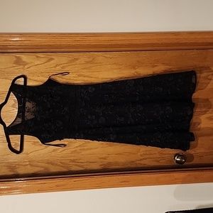 WHBM Lace Applique Dress Size 2